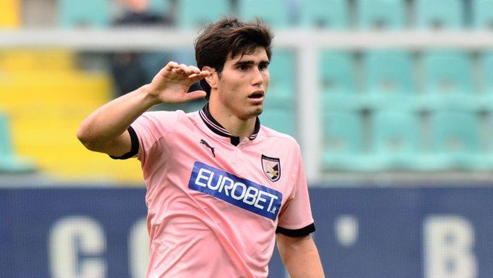 Burdisso, consigli per l’asta: “Perotti sereno, Munoz è un grande acquisto” Burdisso, consigli per l’asta: “Perotti sereno, Munoz è un grande acquisto” - immagine 1