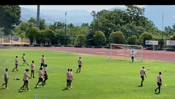 VIDEO Ritiro Palermo, Luperini prende la traversa: guarda la reazione dei compagni