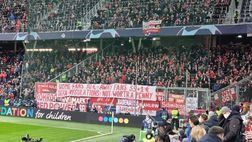 “Ridateci i 60 euro”, la protesta dei tifosi del Bayern a Lipsia in casa della Red Bull