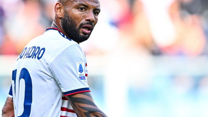 GENOA, ITALY - APRIL 24: Joao Pedro of Cagliari looks on during the Serie A match between Genoa CFC and Cagliari Calcio at Stadio Luigi Ferraris on April 24, 2022 in Genoa, Italy. (Photo by Getty Images) Joao Pedro, addio al fantacalcio: è fatta per il suo trasferimento e oggi fa le visite - immagine 1