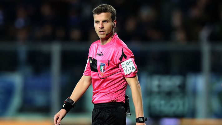 Serie A, sospesi tre direttori di gara: c&#8217;è anche La Penna, l&#8217;arbitro di Frosinone-Palermo