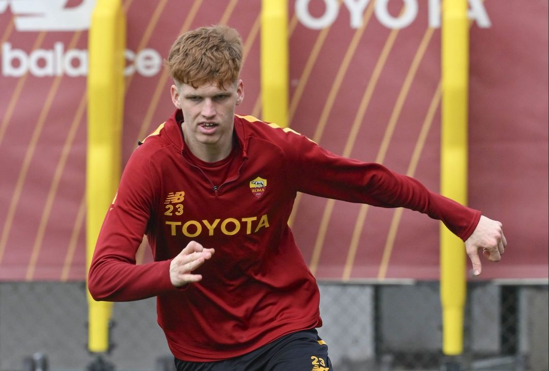 Roma, seconda giornata di allenamenti aspettando il Bologna – FOTO GALLERY - immagine 54