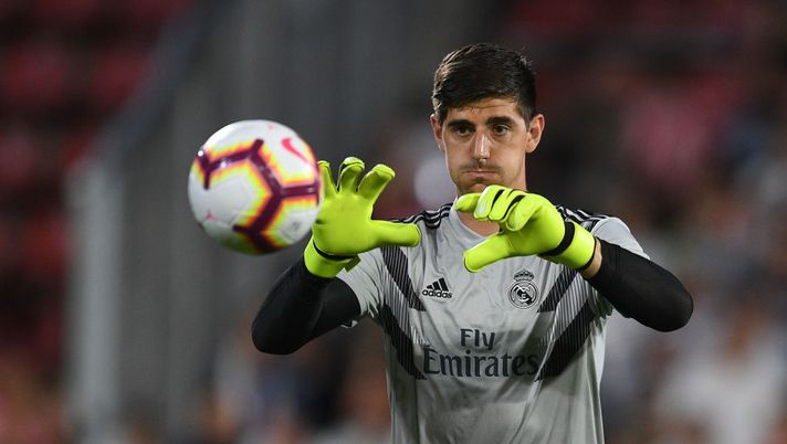 GIRONA, SPAIN - AUGUST 26:  Thibaut Courtois of Real Madrid CF in action during the warm up prior to the La Liga match between Girona FC and Real Madrid CF at Montilivi Stadium on August 26, 2018 in Girona, Spain.  (Photo by David Ramos/Getty Images)  GIRONA, SPAIN - AUGUST 26:  Thibaut Courtois of Real Madrid CF in action during the warm up prior to the La Liga match between Girona FC and Real Madrid CF at Montilivi Stadium on August 26, 2018 in Girona, Spain.  (Photo by David Ramos/Getty Images)