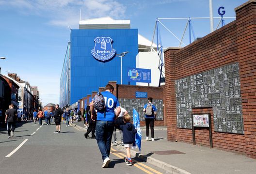 (Photo by Catherine Ivill/Getty Images) Goodison Park Sleepout, a Liverpool dormono tutti all’aperto: ma sapete il perché?- immagine 2