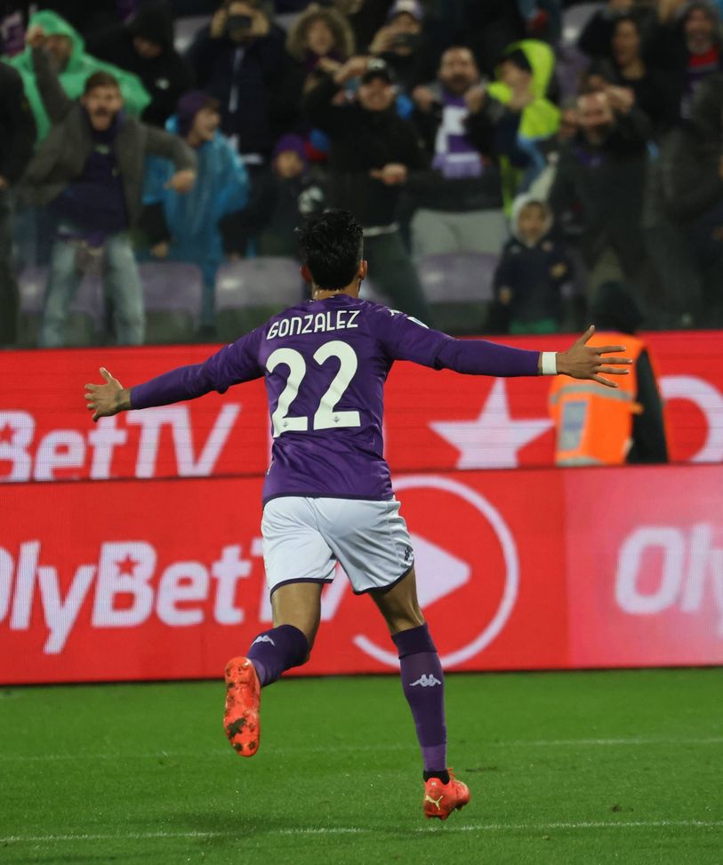 GERMOGLI PH: 7 GENNAIO 2023 FIRENZE STADIO ARTEMIO FRANCHI CAMPIONATO SERIE A FIORENTINA VS SASSUOLO NELLA FOTO GOL ESULTANZA GONZALEZ Amrabat e poi Gonzalez: ma è davvero possibile che se ne vadano a gennaio?- immagine 2