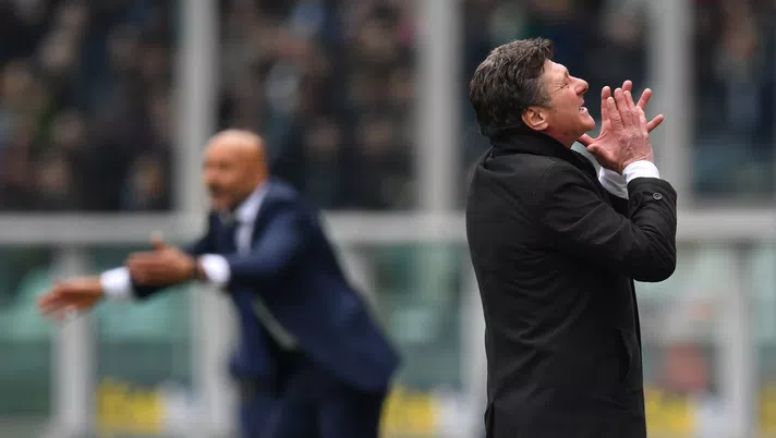 TURIN, ITALY - APRIL 08:  Torino FC head coach Walter Mazzari reacts during the Serie A match between Torino FC and FC Internazionale at Stadio Olimpico di Torino on April 8, 2018 in Turin, Italy.  (Photo by Valerio Pennicino/Getty Images)