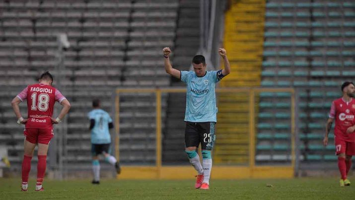 L’Olbia ha il suo Highlander: quasi 42 anni, Emerson continua a giocare… L’Olbia ha il suo Highlander: quasi 42 anni, Emerson continua a giocare… - immagine 1