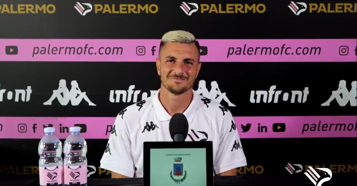 Fella: “Spero di segnare altri gol importanti per il Palermo. Tutti i sacrifici…”