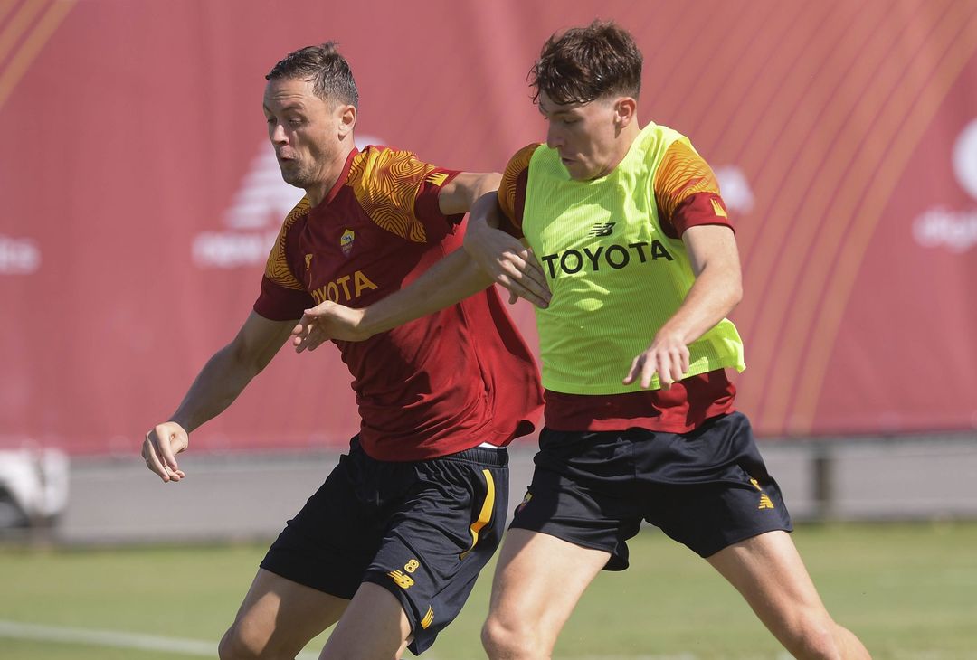 Trigoria, la Roma lavora per preparare la trasferta contro l’Inter – FOTO GALLERY - immagine 10