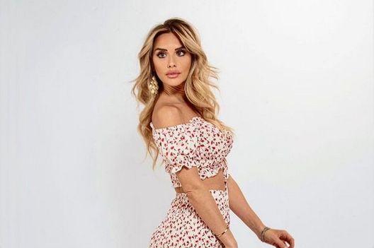 Instagram @michelapersico  Michela Persico da perdere la testa: forme mozzafiato per lady Rugani- immagine 2