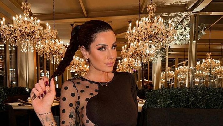 Valentina Vignali incanta New York: il look per la cena lascia senza parole - immagine 1