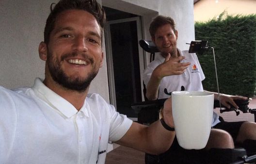 Mertens vicino a Nesu Dries Mertens e il derby di Istanbul: il Fenerbahce prepara una trappola per lui!- immagine 2