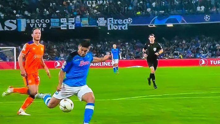 VIDEO Napoli-Rangers 1-0, Simeone sblocca la gara con un tiro in diagonale - immagine 1