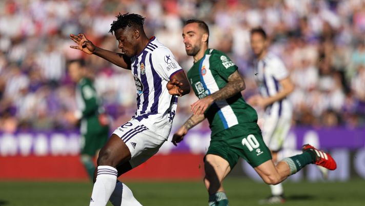 VALLADOLID, SPAIN - FEBRUARY 23: Mohamed Salisu of Real Valladolid CF in actionduring the Liga match between Real Valladolid CF and RCD Espanyol at Jose Zorrilla on February 23, 2020 in Valladolid, Spain. (Photo by Angel Martinez/Getty Images) 