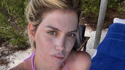 “Ho perso la mano con la crema e il sole”: l’ultimo scatto hot di Wanda Nara