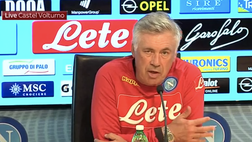 Napoli, Ancelotti: “Icardi? E’ un attaccante fortissimo, ma è dell’Inter. Posso…”