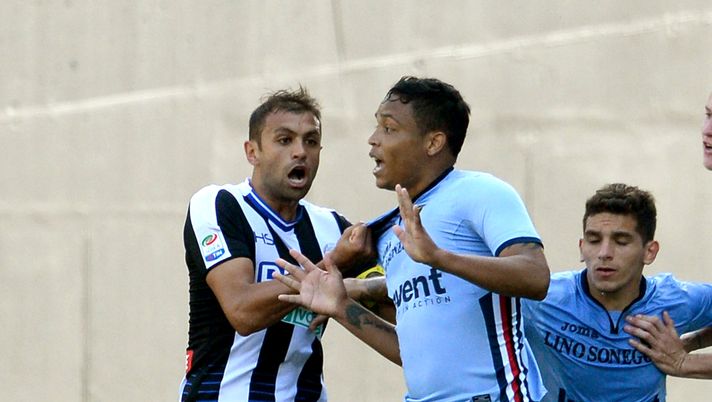 UDINE, ITALY - MAY 21: Brawl between Danilo Larangeira of Udinese Calcio and Luis Fernando Muriel of UC Sampdoria after the muriel's goal during the Serie A match between Udinese Calcio and UC Sampdoria at Stadio Friuli on May 21, 2017 in Udine, Italy. (Photo by Dino Panato/Getty Images) UDINE, ITALY - MAY 21: Brawl between Danilo Larangeira of Udinese Calcio and Luis Fernando Muriel of UC Sampdoria after the muriel's goal during the Serie A match between Udinese Calcio and UC Sampdoria at Stadio Friuli on May 21, 2017 in Udine, Italy. (Photo by Dino Panato/Getty Images)