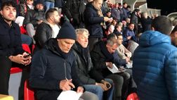 FOTO VN – Occhio all’estate: un duo di uomini-mercato a vedere la Fiorentina