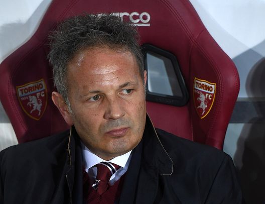  TURIN, ITALY - NOVEMBER 26: FC Torino head coach Sinisa Mihajlovic sits on the bench during the Serie A match between FC Torino and AC ChievoVerona at Stadio Olimpico di Torino on November 26, 2016 in Turin, Italy. (Photo by Valerio Pennicino/Getty Images) 