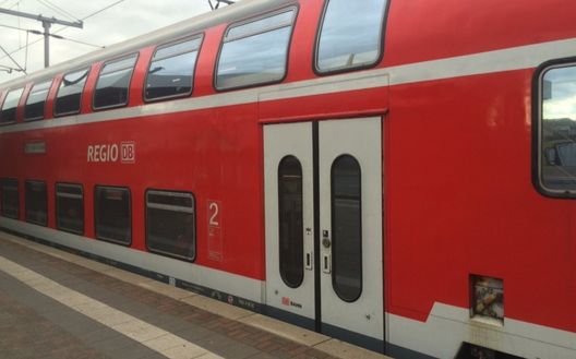 Convogli della metropolitana separati per i tifosi di Borussia e Schalke 