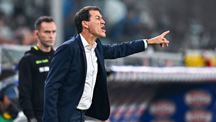GENOA, ITALY - SEPTEMBER 16: Rudi Garcia, head coach of Napoli, reacts during the Serie A TIM match between Genoa CFC and SSC Napoli at Stadio Luigi Ferraris on September 16, 2023 in Genoa, Italy. (Photo by Simone Arveda/Getty Images) Garcia: “Perché Rrahmani era out! Mai facile prima della Champions, Raspadori e Zerbin per Kvara…” - immagine 1