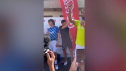 Inter, Zanetti scatenato: l’ex capitano canta l’inno nerazzurro | VIDEO