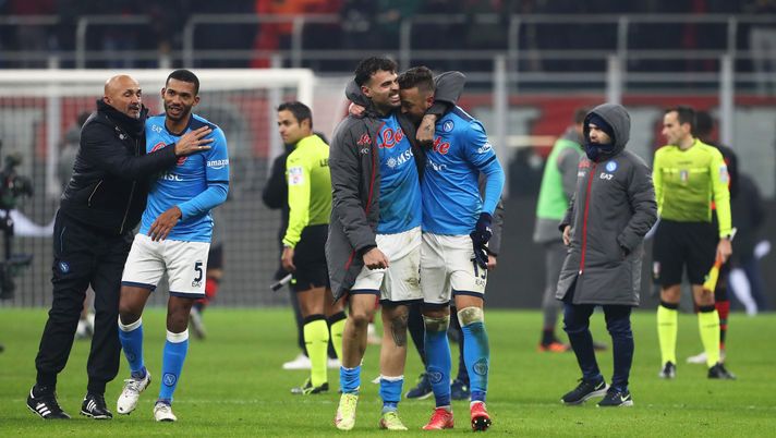 «La vera forza è rimanere in piedi quando tutti si aspettano che cadi a pezzi» - immagine 1