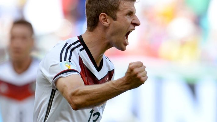 Bayern Monaco, Müller positivo al Covid-19: salterà la finale del Mondiale per Club, a rischio anche la Lazio? La situazione 