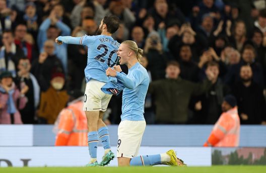 MANCHESTER, ENGLAND - NOVEMBER 05: Erling Haaland of Manchester City celebrates after scoring their team's second goal from the penalty spot during the Premier League match between Manchester City and Fulham FC at Etihad Stadium on November 05, 2022 in Manchester, England. (Photo by Catherine Ivill/Getty Images) Haaland: “Rigore? Ero un po’ nervoso ma alla fine dovevo solo affrontare la situazione nel modo giusto”- immagine 2