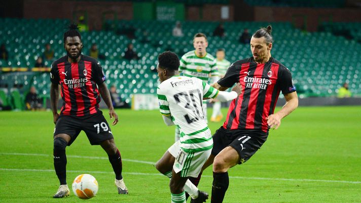 GLASGOW, SCOTLAND - OCTOBER 22: Jeremie Frimpong of Celtic is challenged by Zlatan Ibrahimovic of AC Milan during the UEFA Europa League Group H stage match between Celtic and AC Milan at Celtic Park on October 22, 2020 in Glasgow, Scotland. Sporting stadiums around the UK remain under strict restrictions due to the Coronavirus Pandemic as Government social distancing laws prohibit fans inside venues resulting in games being played behind closed doors. (Photo by Mark Runnacles/Getty Images) GLASGOW, SCOTLAND - OCTOBER 22: Jeremie Frimpong of Celtic is challenged by Zlatan Ibrahimovic of AC Milan during the UEFA Europa League Group H stage match between Celtic and AC Milan at Celtic Park on October 22, 2020 in Glasgow, Scotland. Sporting stadiums around the UK remain under strict restrictions due to the Coronavirus Pandemic as Government social distancing laws prohibit fans inside venues resulting in games being played behind closed doors. (Photo by Mark Runnacles/Getty Images)