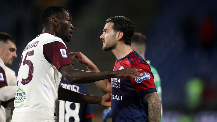 Cagliari, ritorno agli allenamenti: duro faccia a faccia fra Mazzarri e i giocatori - immagine 1