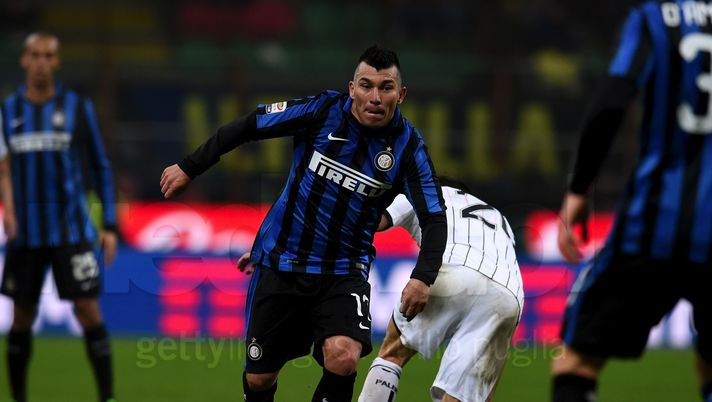 Inter: si ferma Medel, i dettagli dell&#8217;infortunio 