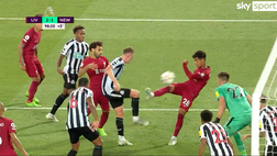 VIDEO Liverpool-Newcastle 2-1: Carvalho al 98′ fa volare Klopp. Gli highlights