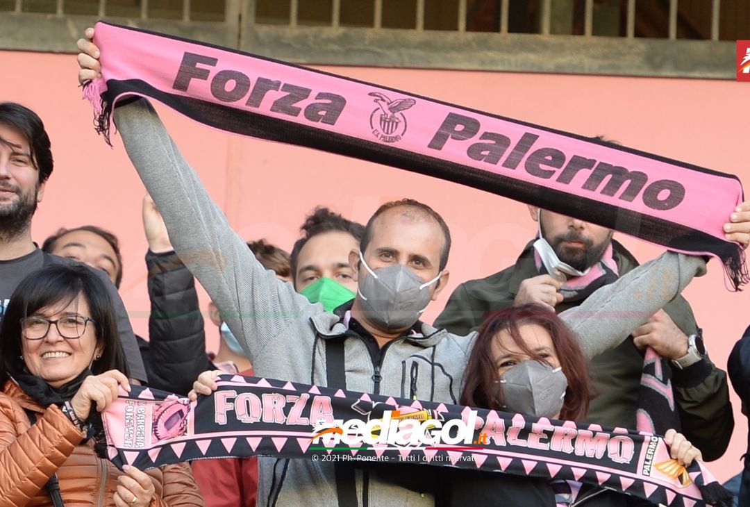 FOTO, i tifosi allo stadio per Palermo – Foggia 3-0 (Gallery) - immagine 42