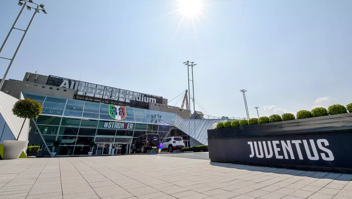 Juventus, la difesa del club: &#8220;Operato nel rispetto della legge e principi contabili&#8221;