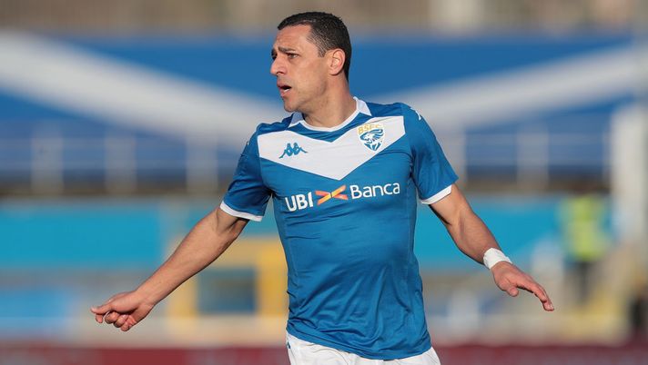 BRESCIA, ITALY - JANUARY 19: Romulo of Brescia Calcio looks on during the Serie A match between Brescia Calcio and Cagliari Calcio at Stadio Mario Rigamonti on January 19, 2020 in Brescia, Italy. (Photo by Emilio Andreoli/Getty Images) BRESCIA, ITALY - JANUARY 19: Romulo of Brescia Calcio looks on during the Serie A match between Brescia Calcio and Cagliari Calcio at Stadio Mario Rigamonti on January 19, 2020 in Brescia, Italy. (Photo by Emilio Andreoli/Getty Images)