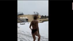 VIDEO / Federica Pellegrini alla Ibra: in mezzo alla neve con il costume!