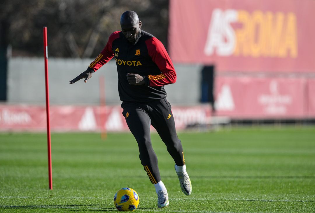 Roma, l’ultimo allenamento prima della partenza per Riyad – FOTOGALLERY - immagine 20
