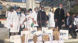 Beneficenza Lazio, Reina e Manzini portano i doni ai bimbi negli ospedali FOTO