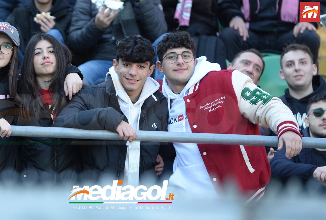 FOTOTIFO Palermo-Frosinone 1-1, i tifosi allo Stadio “Renzo Barbera” (Gallery) - immagine 41