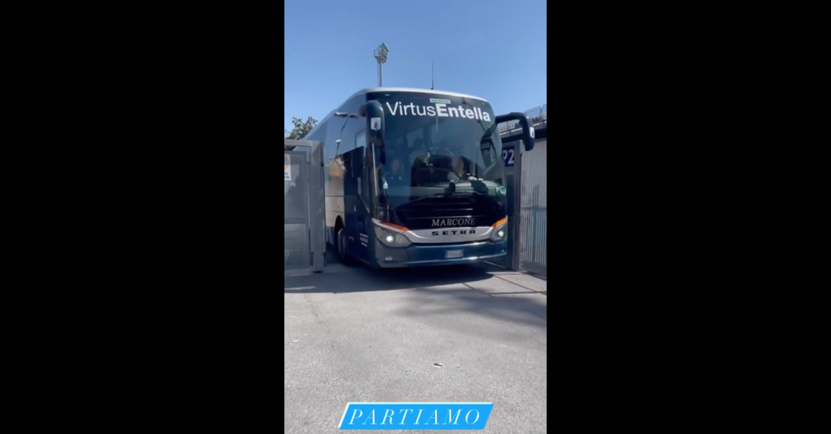 VIDEO Virtus Entella, verso Palermo: le immagini della partenza dei liguri di Volpe
