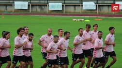 VIDEO Ritiro Palermo, via alla seduta mattutina dei rosanero