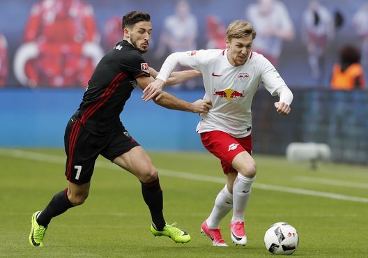 LEIPZIG, GERMANY - APRIL 29: Emil Forsberg of RB Leipzig is challenged by Mathew Leckie of FC Ingolstadt 04 during the Bundesliga match between RB Leipzig and FC Ingolstadt 04 at Red Bull Arena on April 29, 2017 in Leipzig, Germany. (Photo by Boris Streubel/Bongarts/Getty Images) LEIPZIG, GERMANY - APRIL 29: Emil Forsberg of RB Leipzig is challenged by Mathew Leckie of FC Ingolstadt 04 during the Bundesliga match between RB Leipzig and FC Ingolstadt 04 at Red Bull Arena on April 29, 2017 in Leipzig, Germany. (Photo by Boris Streubel/Bongarts/Getty Images)