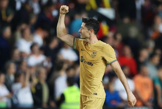 Robert Lewandowski (Photo by Clive Brunskill/Getty Images) Premier League e Liga, i risultati delle ultime gare dell’anno: pari per City e Barça- immagine 2