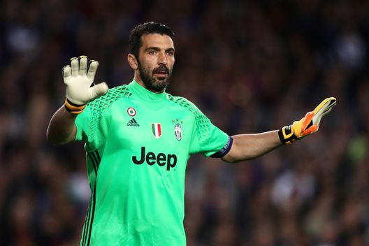 BARCELONA, SPAIN - APRIL 19: Gianluigi Buffon of Juventus gestures during the UEFA Champions League Quarter Final second leg match between FC Barcelona and Juventus at Camp Nou on April 19, 2017 in Barcelona, Spain. (Photo by Chris Brunskill Ltd/Getty Images) BARCELONA, SPAIN - APRIL 19: Gianluigi Buffon of Juventus gestures during the UEFA Champions League Quarter Final second leg match between FC Barcelona and Juventus at Camp Nou on April 19, 2017 in Barcelona, Spain. (Photo by Chris Brunskill Ltd/Getty Images)