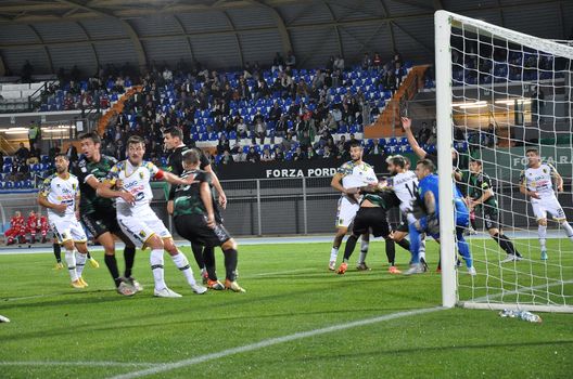 ph. A.C. Trento Deli spacca Trento: entra fa doppietta e il Pordenone vince 2-0- immagine 2