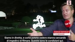 Qatar, la sicurezza minaccia in diretta una tv danese! [VIDEO]