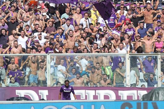 FLORENCE, ITALY - SEPTEMBER 03: Christian Michael Kouakou Kouamé of ACF Fiorentina celebrates after scoring a goal during the Serie A match between ACF Fiorentina and Juventus at Stadio Artemio Franchi on September 3, 2022 in Florence, Italy. (Photo by Gabriele Maltinti/Getty Images) Grandi numeri al Franchi: sono più di 36.000 i tifosi presenti- immagine 2