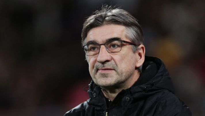 MONZA, ITALY - NOVEMBER 11: Ivan Juric, Head Coach of Torino FC, looks on prior to the Serie A TIM match between AC Monza and Torino FC at U-Power Stadium on November 11, 2023 in Monza, Italy. (Photo by Emilio Andreoli/Getty Images) Juric: “Zapata splendido! Ilic, cos’è cambiato. Il rigore non dato è uno scandalo. Gineitis…” - immagine 1