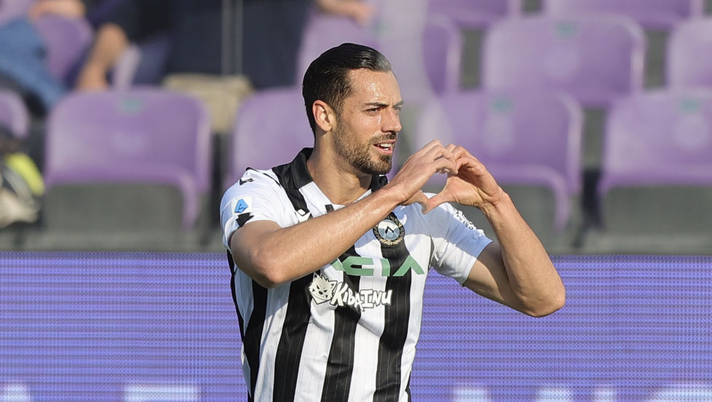 Getty Images  Pablo Marì, il Verona tenta di superare il Monza - immagine 1